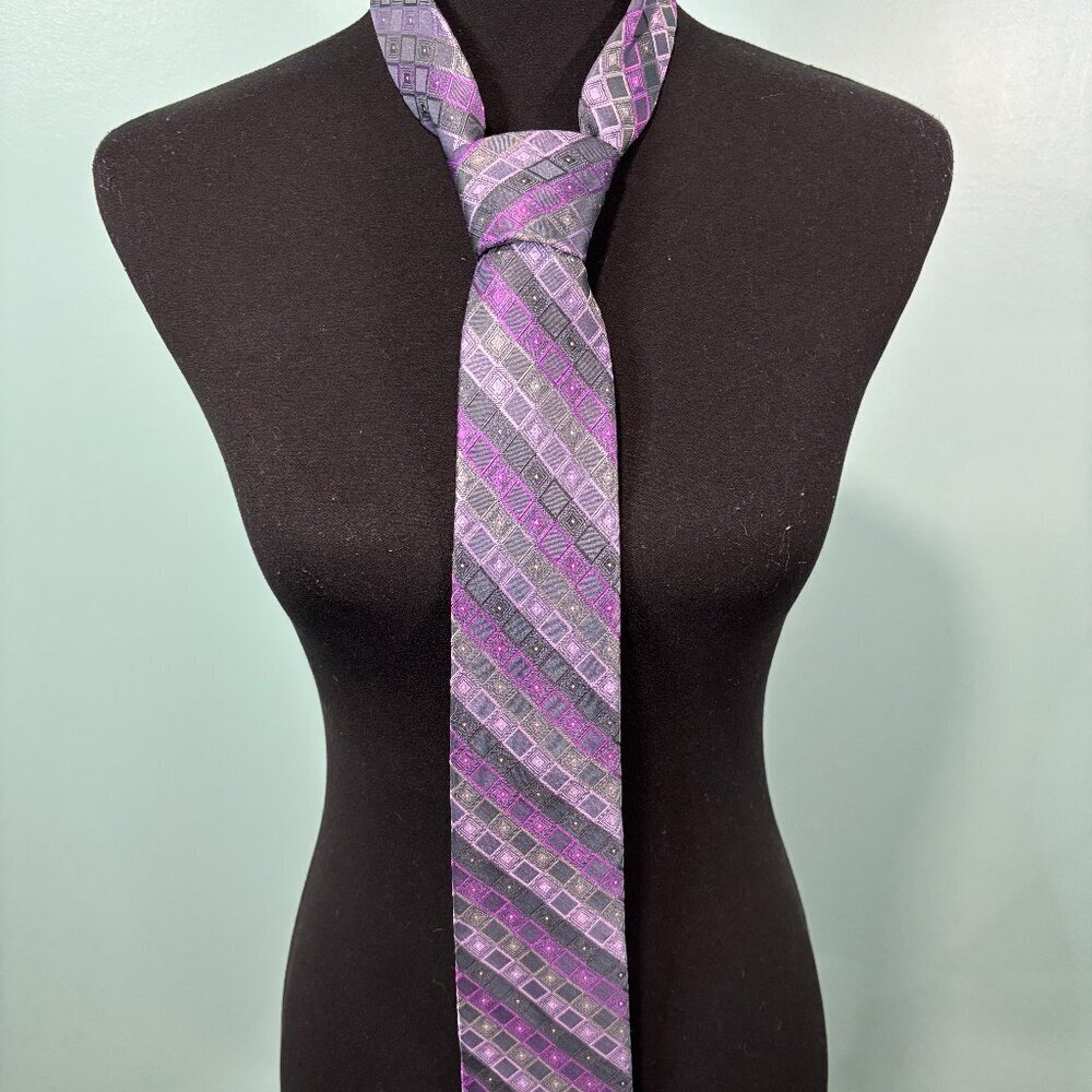 Calvin Klein purple patterned tie
